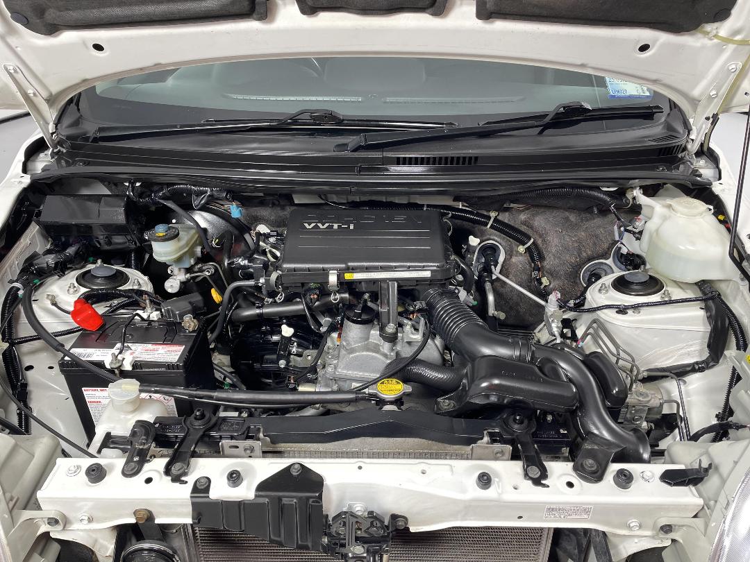 Photo '13' of Toyota Rush