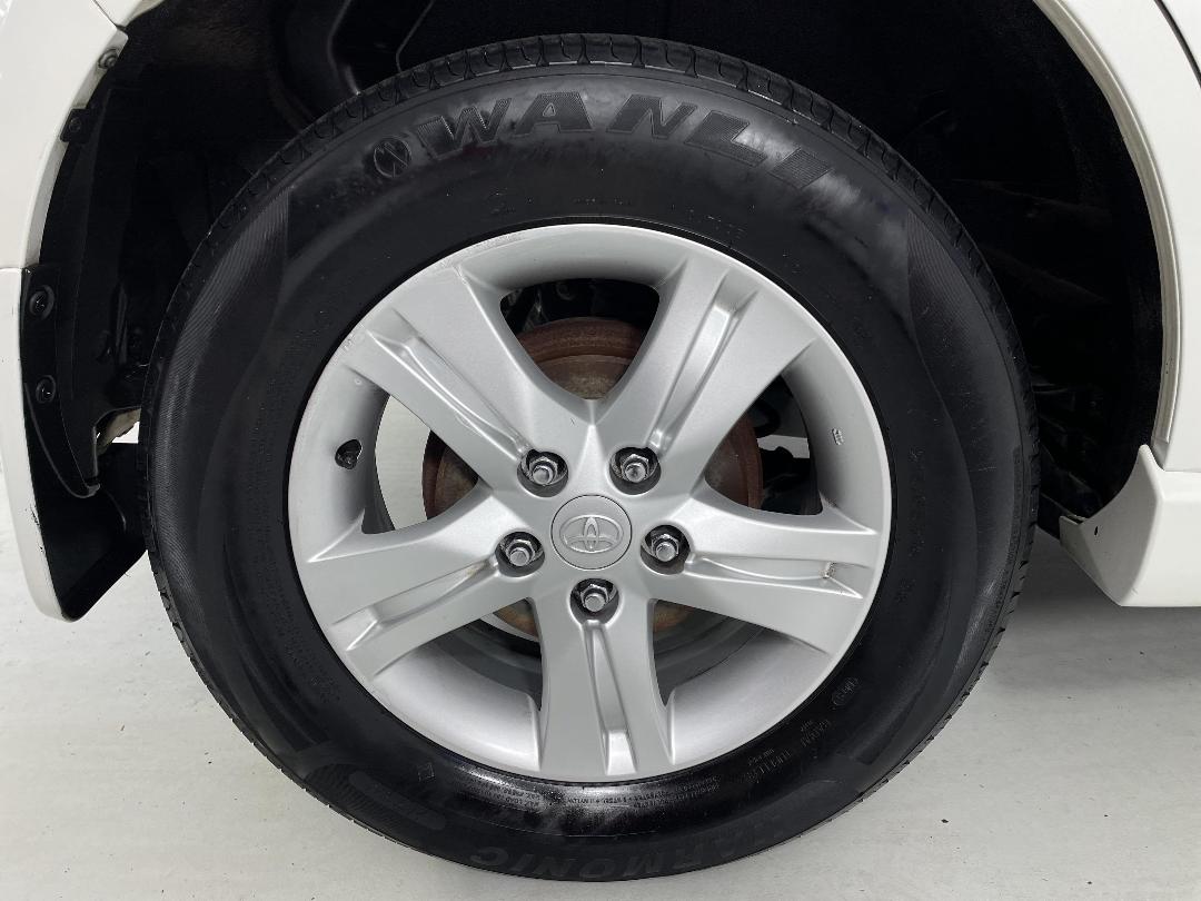 Photo '12' of Toyota Rush