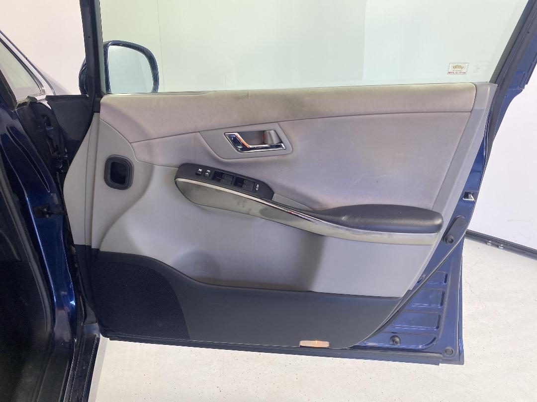 Photo '15' of Toyota SAI Photo '15' of Toyota SAI