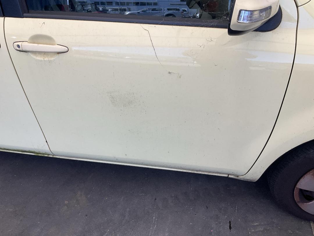 Photo '3' of Toyota Sienta