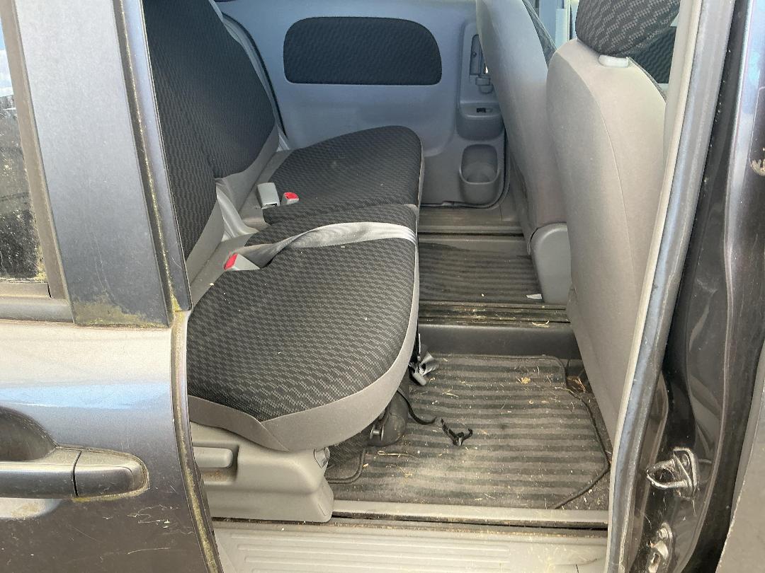 Photo '7' of Toyota Sienta