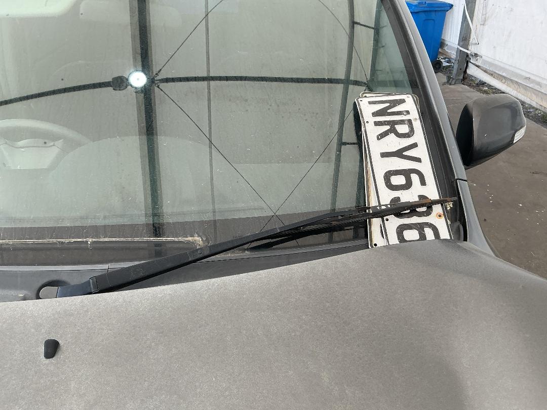 Photo '13' of Toyota Sienta