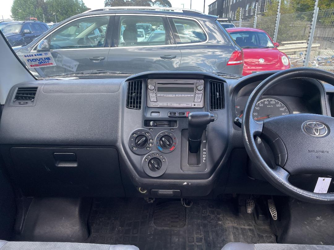 Photo '18' of Toyota Townace GL Photo '18' of Toyota Townace GL