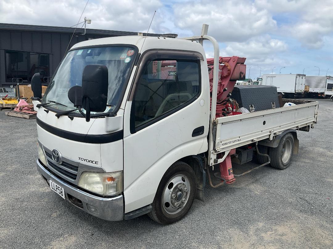 Photo '9' of Toyota Toyoace FLATDECK CRANE TRUCK Flat Deck Crane Photo '9' of Toyota Toyoace FLATDECK CRANE TRUCK Flat Deck Crane