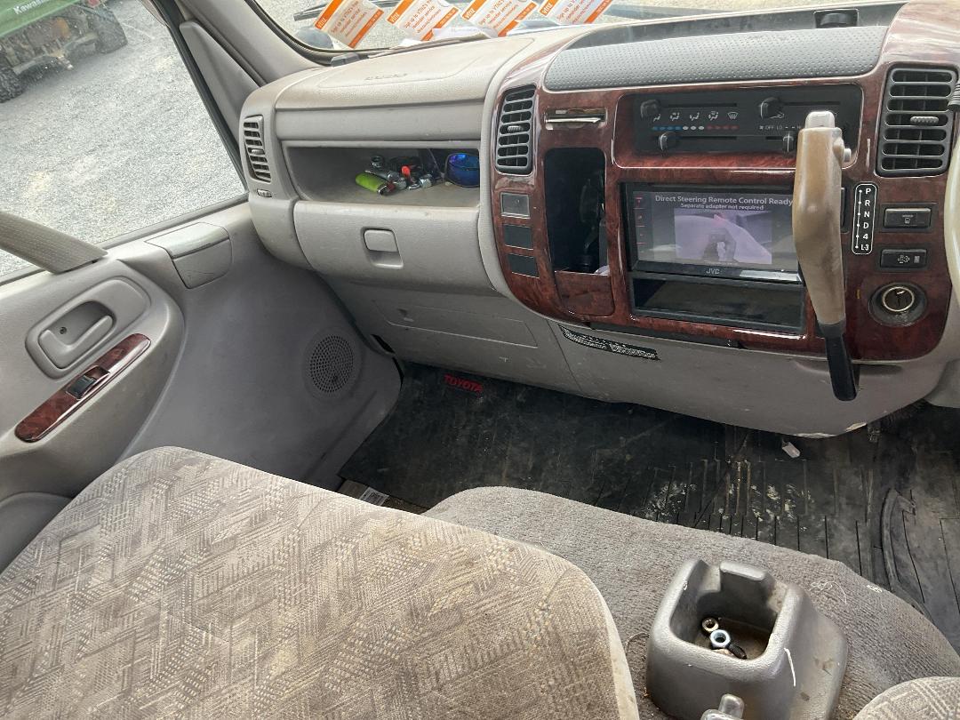 Photo '18' of Toyota Toyoace FLATDECK CRANE TRUCK Flat Deck Crane Photo '18' of Toyota Toyoace FLATDECK CRANE TRUCK Flat Deck Crane