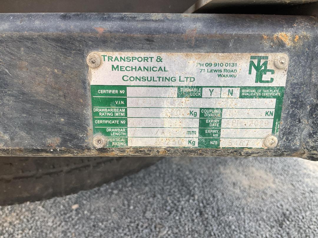 Photo '41' of Toyota Toyoace FLATDECK CRANE TRUCK Flat Deck Crane Photo '41' of Toyota Toyoace FLATDECK CRANE TRUCK Flat Deck Crane