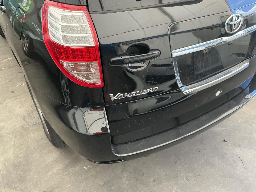 Photo '11' of Toyota Vanguard Photo '11' of Toyota Vanguard