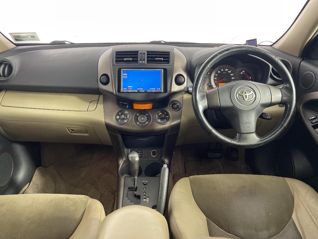 Photo '18' of Toyota Vanguard