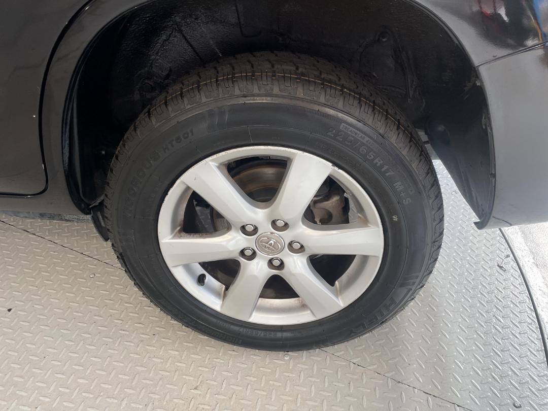 Photo '11' of Toyota Vanguard Photo '11' of Toyota Vanguard