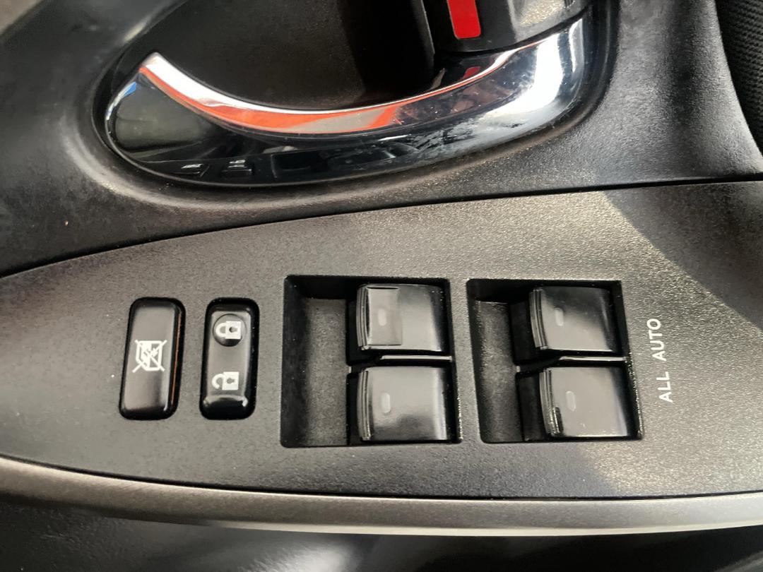 Photo '26' of Toyota Vanguard Photo '26' of Toyota Vanguard