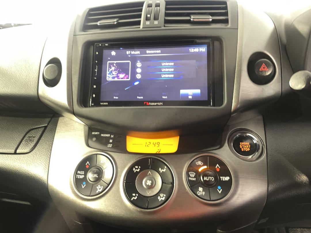 Photo '31' of Toyota Vanguard Photo '31' of Toyota Vanguard