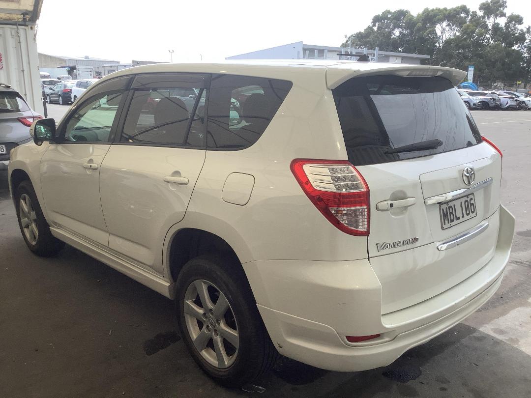 Photo '6' of Toyota Vanguard Photo '6' of Toyota Vanguard