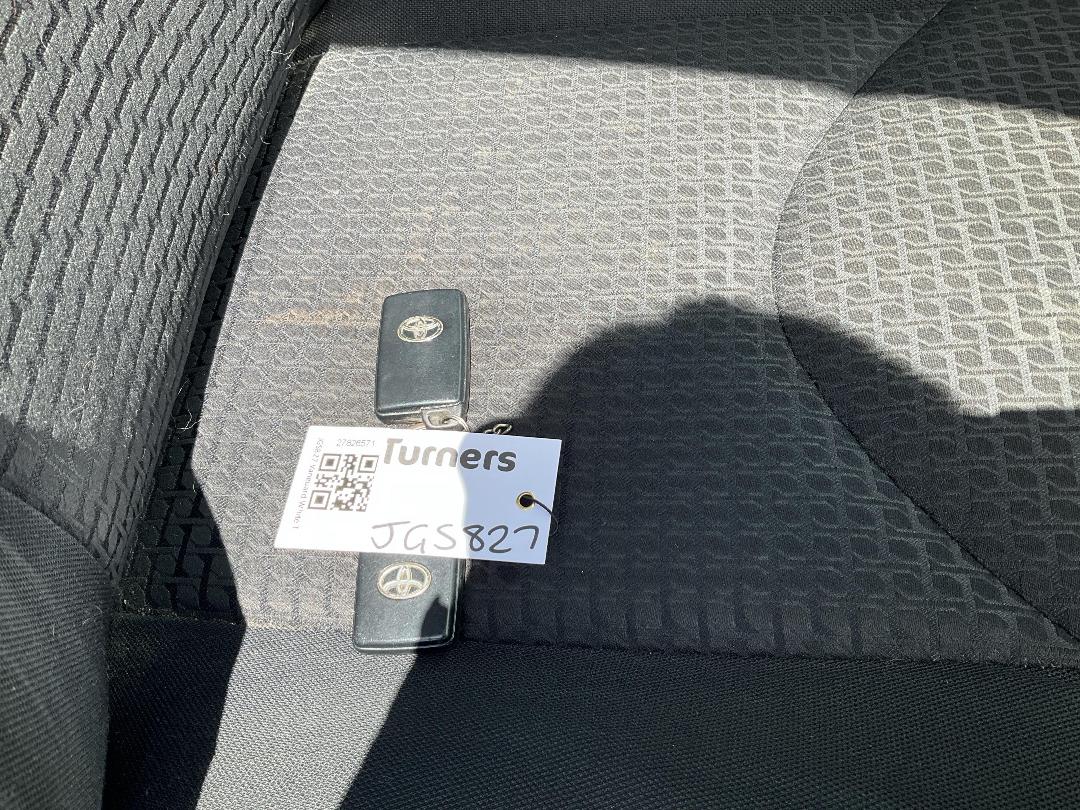 Photo '2' of Toyota Vanguard