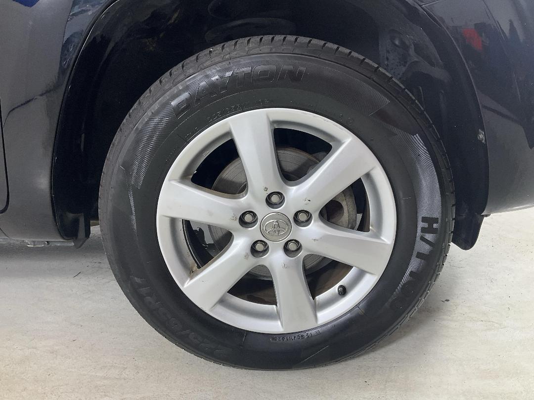 Photo '9' of Toyota Vanguard