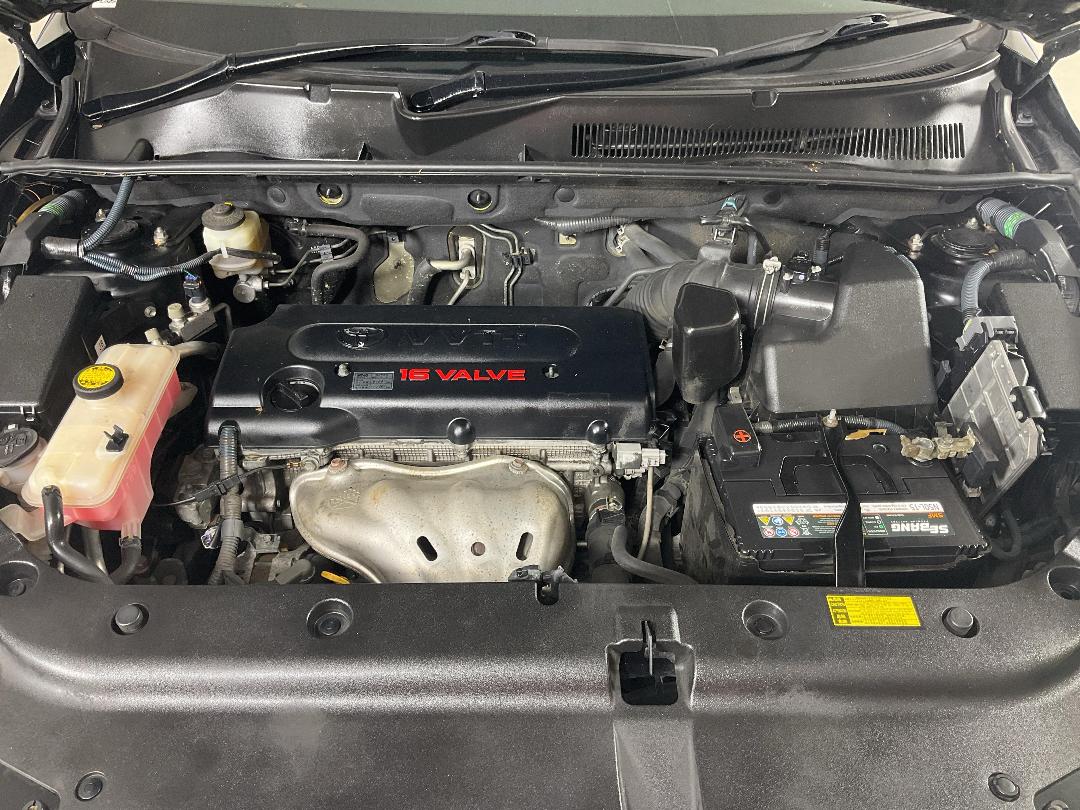 Photo '13' of Toyota Vanguard