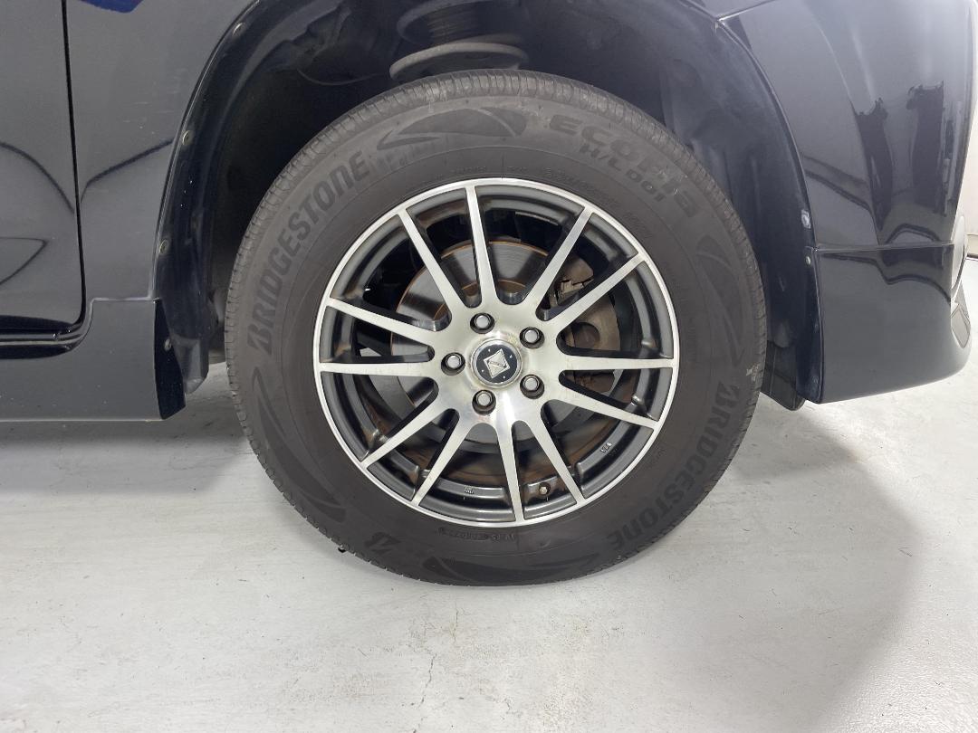 Photo '9' of Toyota Vanguard Photo '9' of Toyota Vanguard