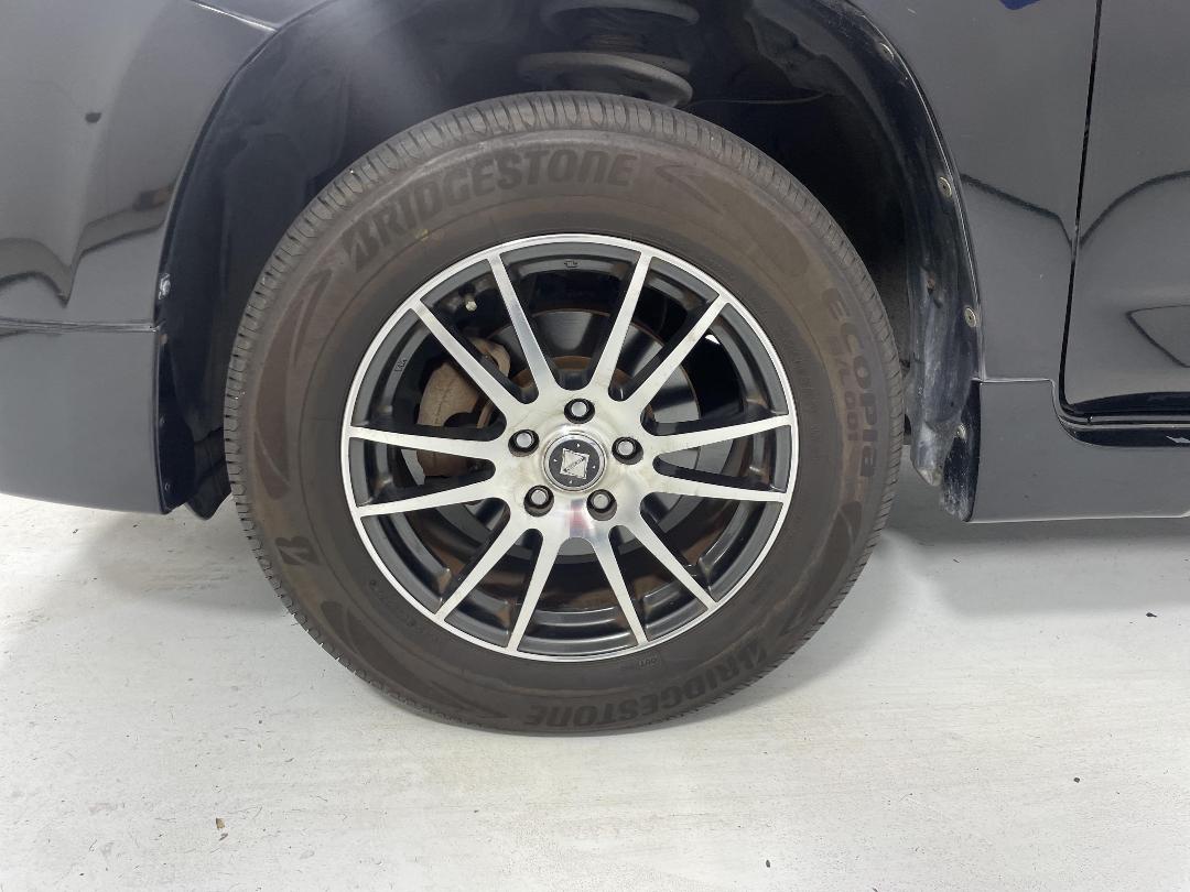 Photo '10' of Toyota Vanguard Photo '10' of Toyota Vanguard