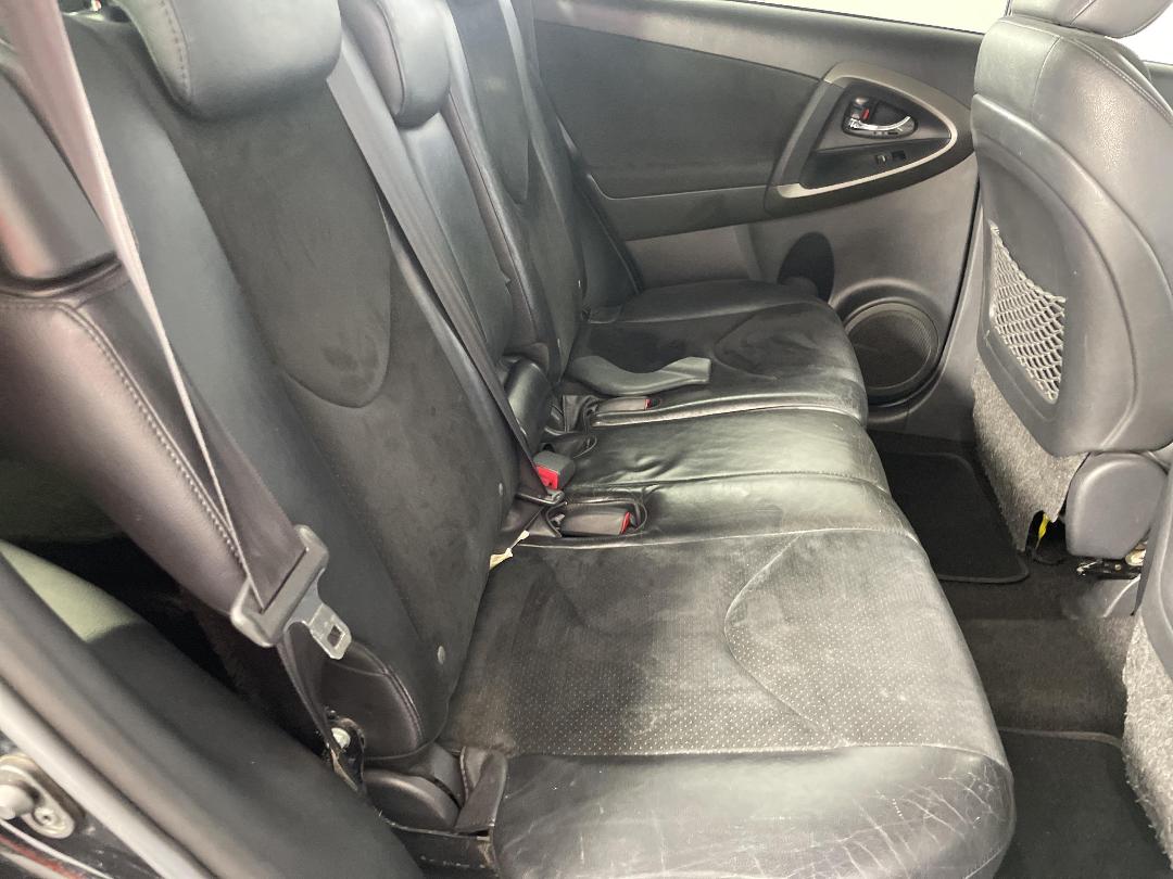 Photo '20' of Toyota Vanguard Photo '20' of Toyota Vanguard