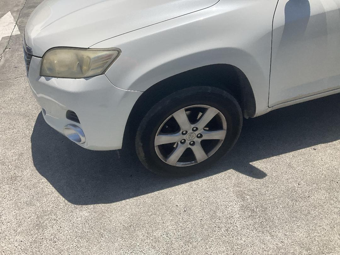 Photo '6' of Toyota Vanguard