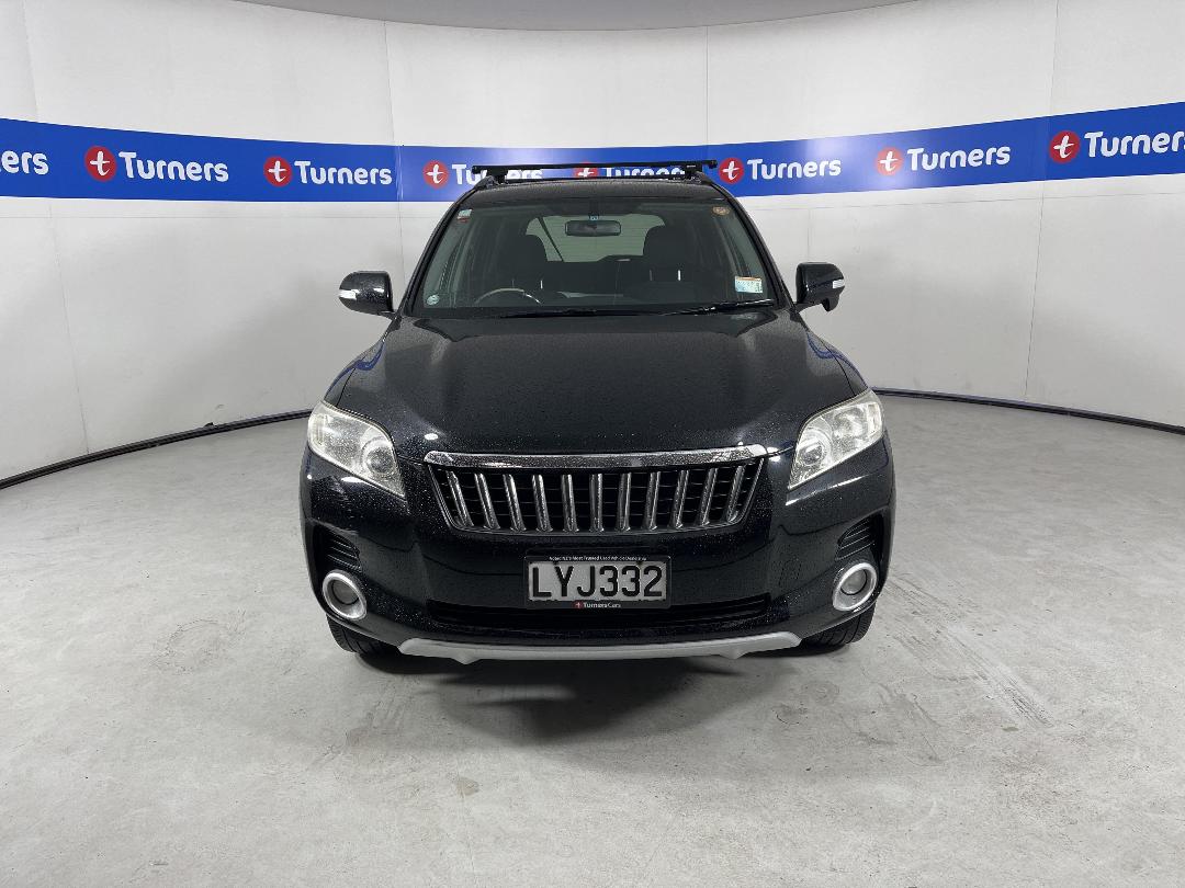 Photo '2' of Toyota Vanguard