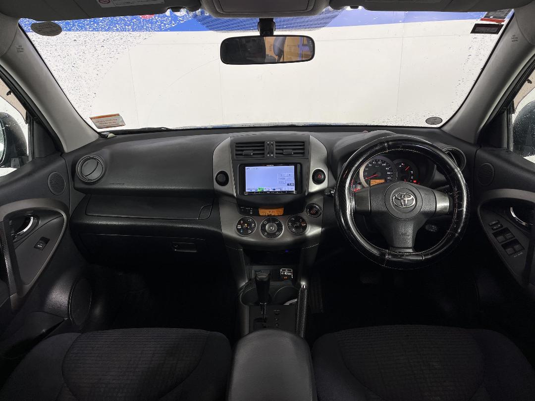 Photo '17' of Toyota Vanguard