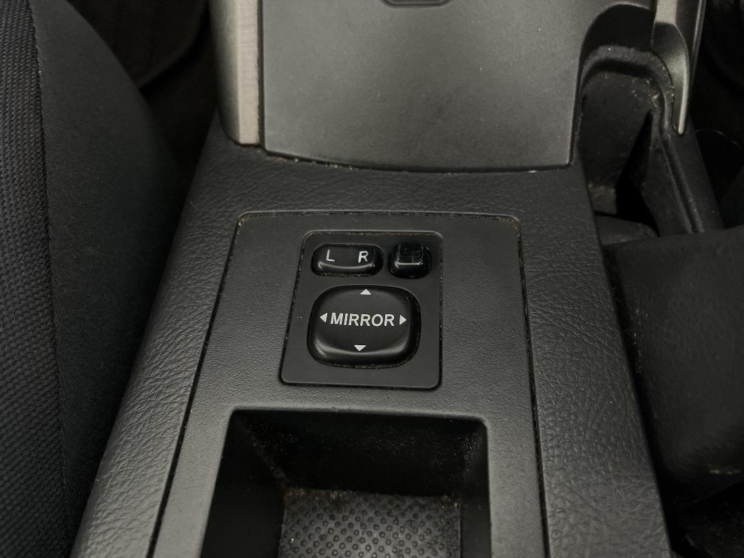 Photo '27' of Toyota Vanguard