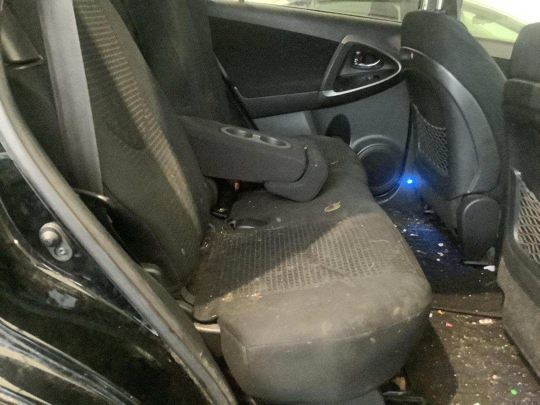 Photo '8' of Toyota Vanguard