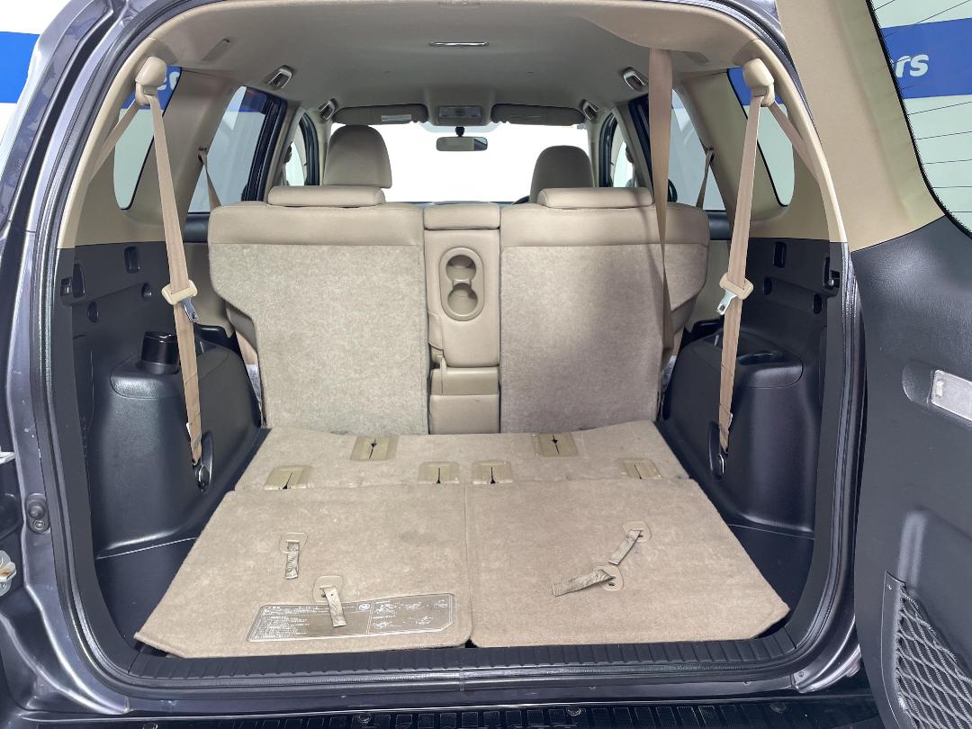 Photo '14' of Toyota Vanguard