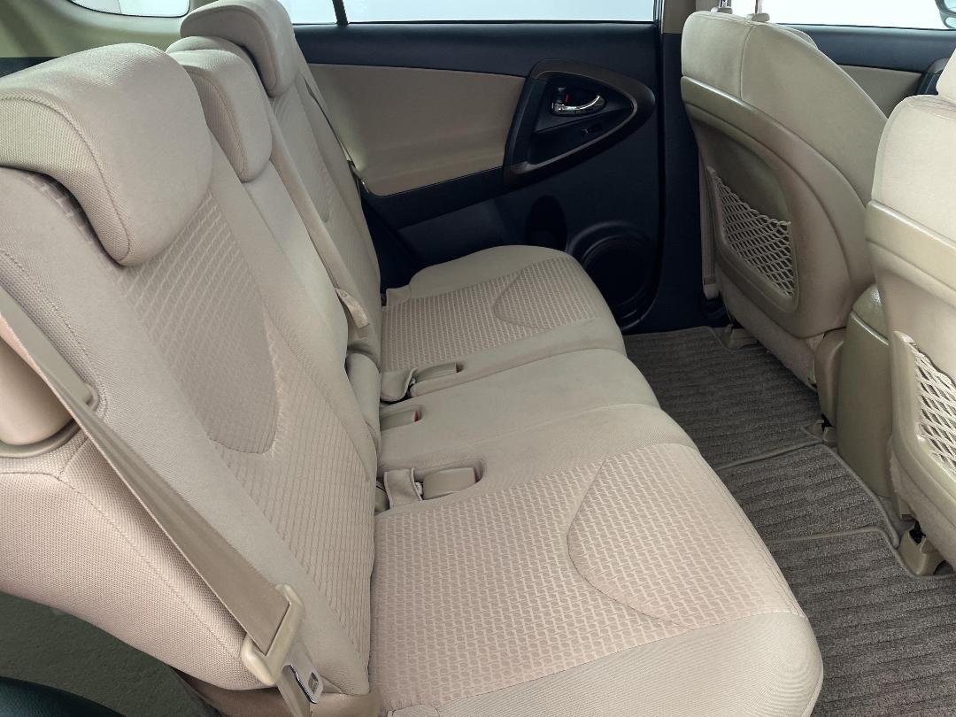 Photo '20' of Toyota Vanguard