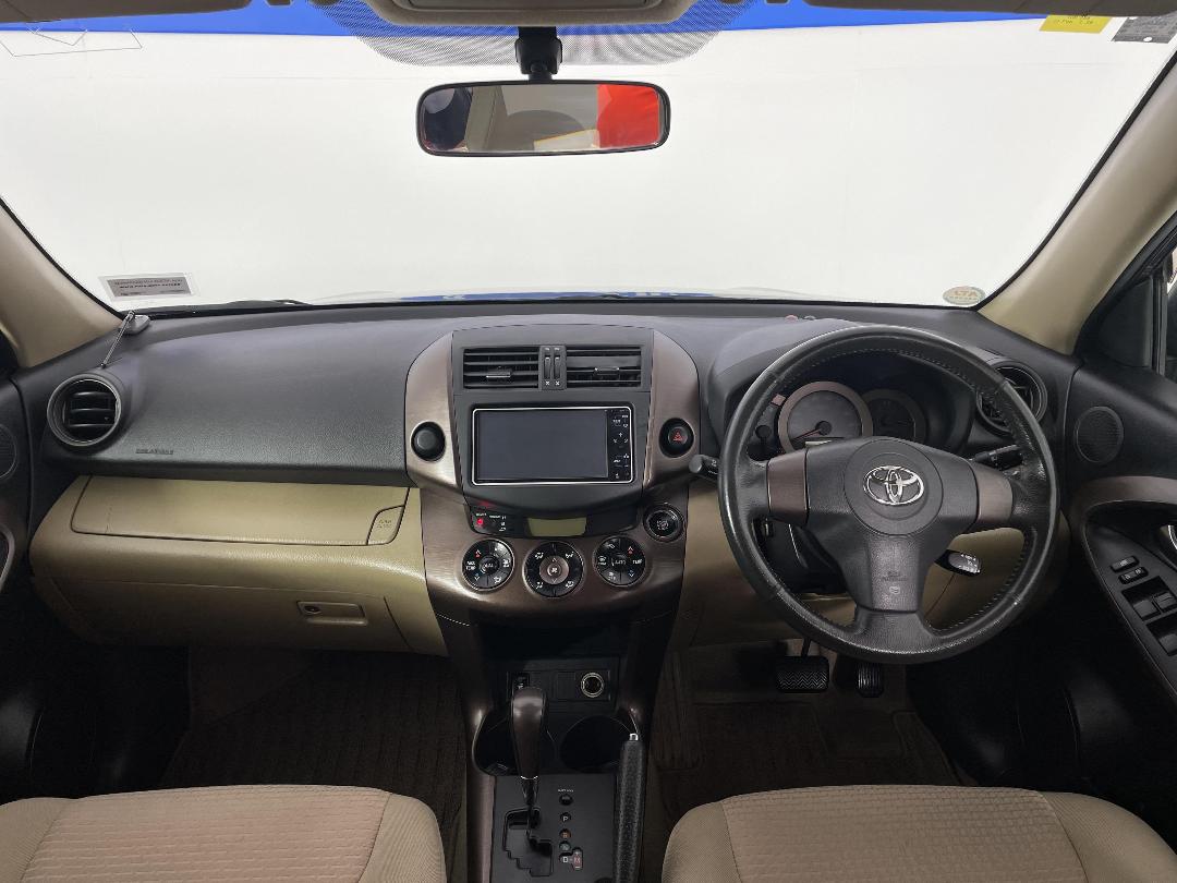 Photo '17' of Toyota Vanguard