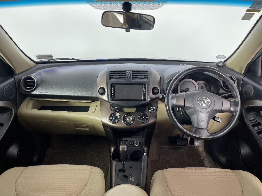 Photo '17' of Toyota Vanguard