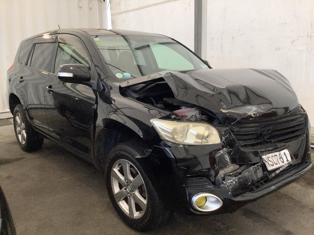 Photo '3' of Toyota Vanguard