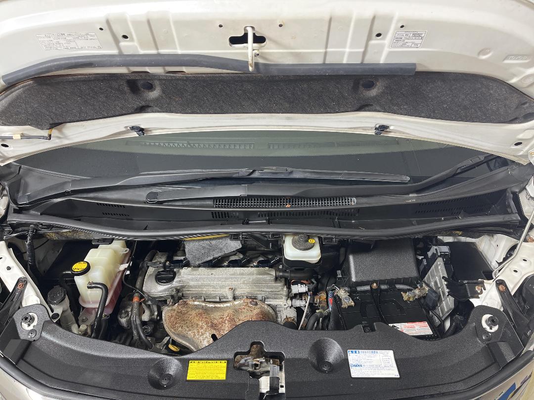 Photo '13' of Toyota Vellfire Photo '13' of Toyota Vellfire