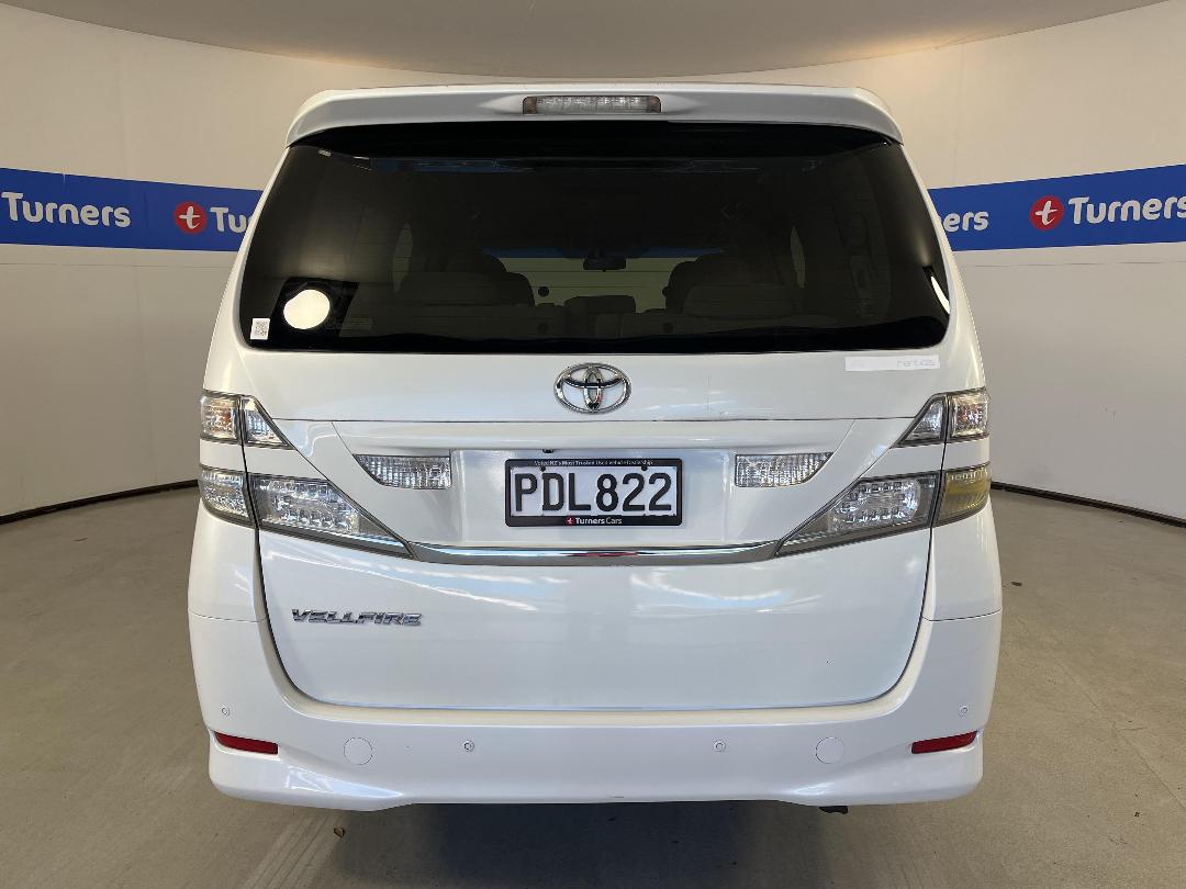 Photo '6' of Toyota Vellfire Photo '6' of Toyota Vellfire