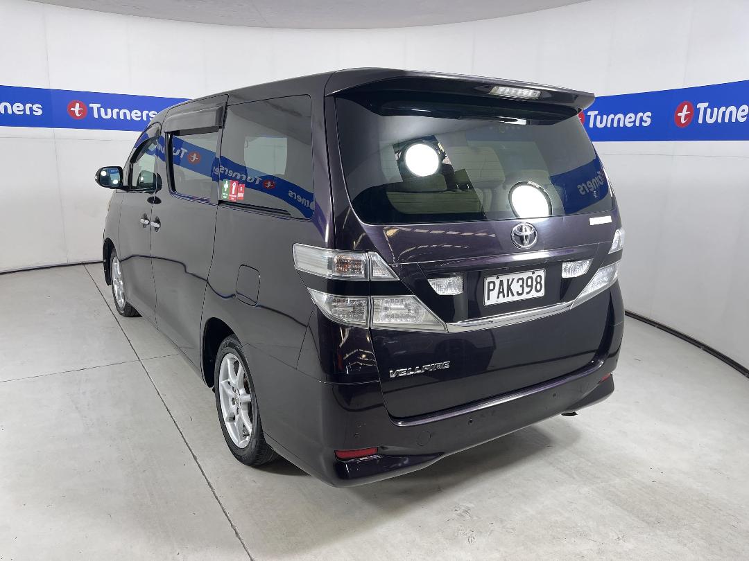 Photo '5' of Toyota Vellfire Photo '5' of Toyota Vellfire