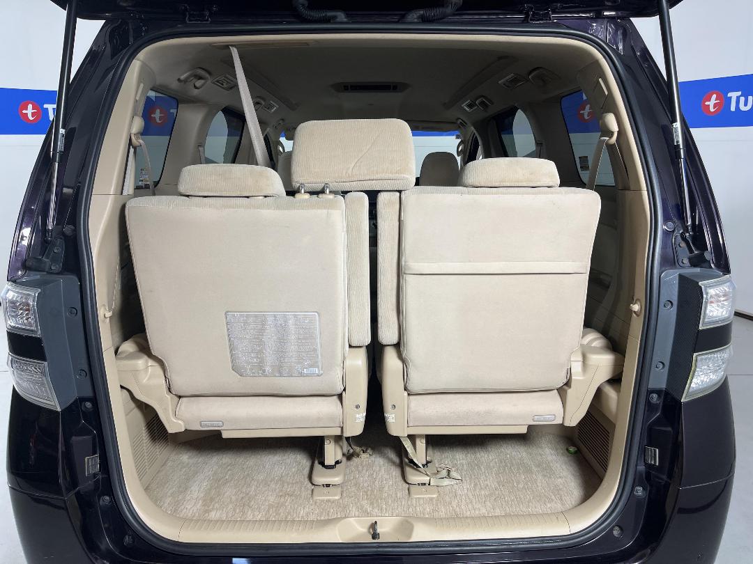 Photo '14' of Toyota Vellfire Photo '14' of Toyota Vellfire