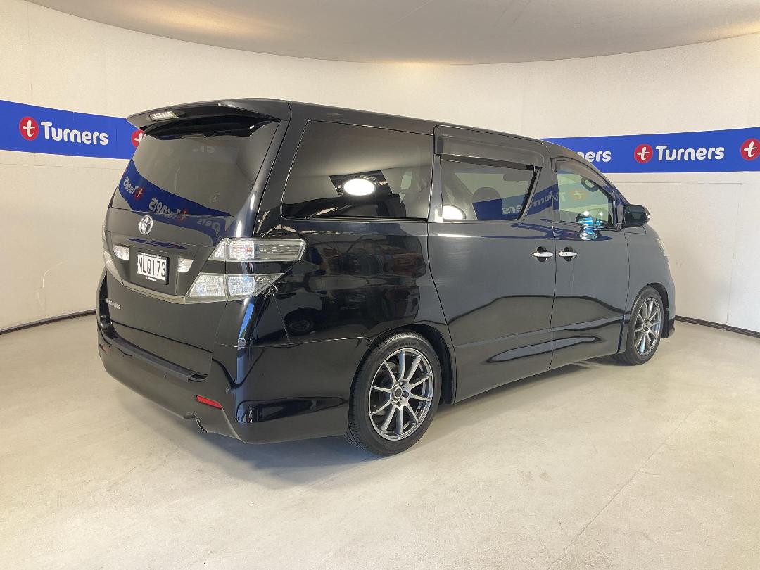 Photo '7' of Toyota Vellfire