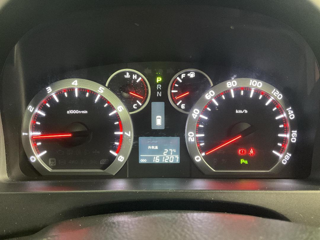 Photo '21' of Toyota Vellfire