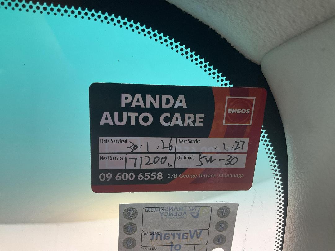 Photo '24' of Toyota Vellfire