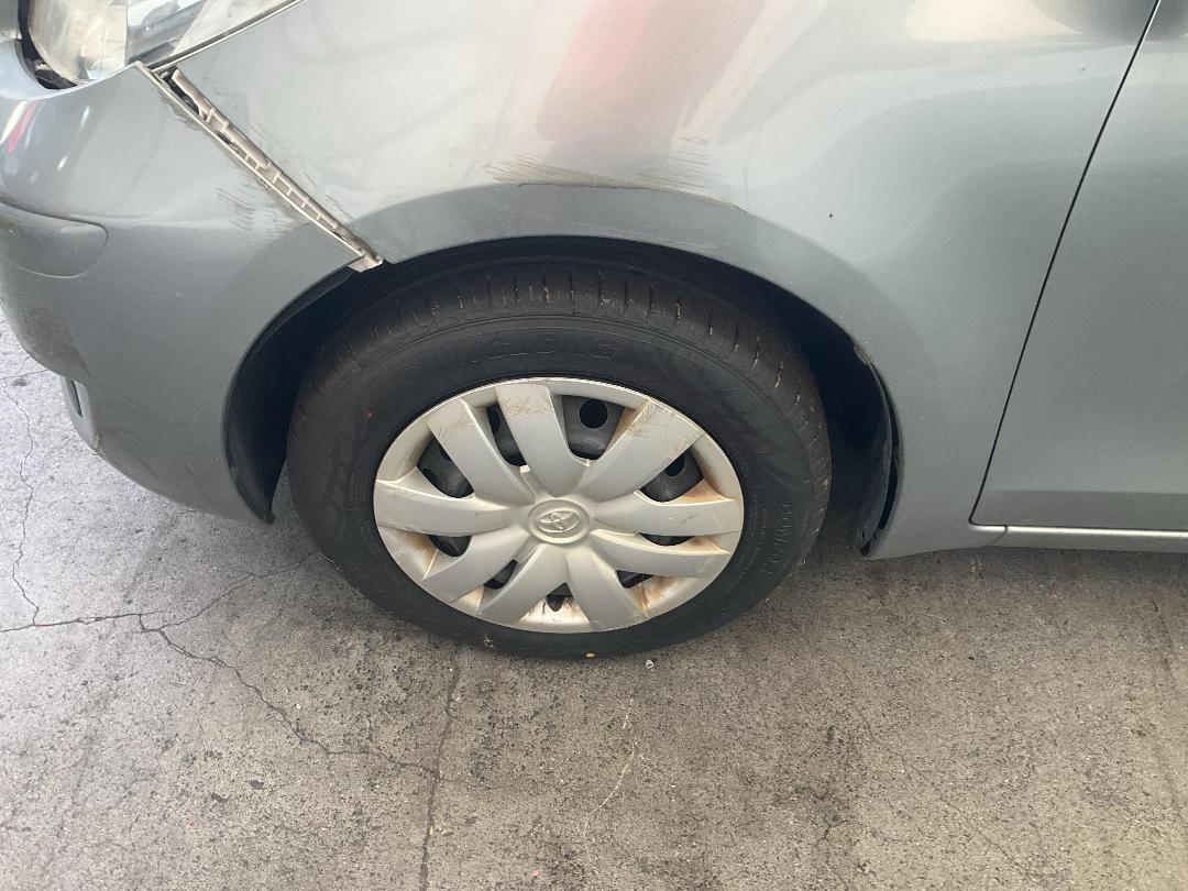 Photo '15' of Toyota Vitz