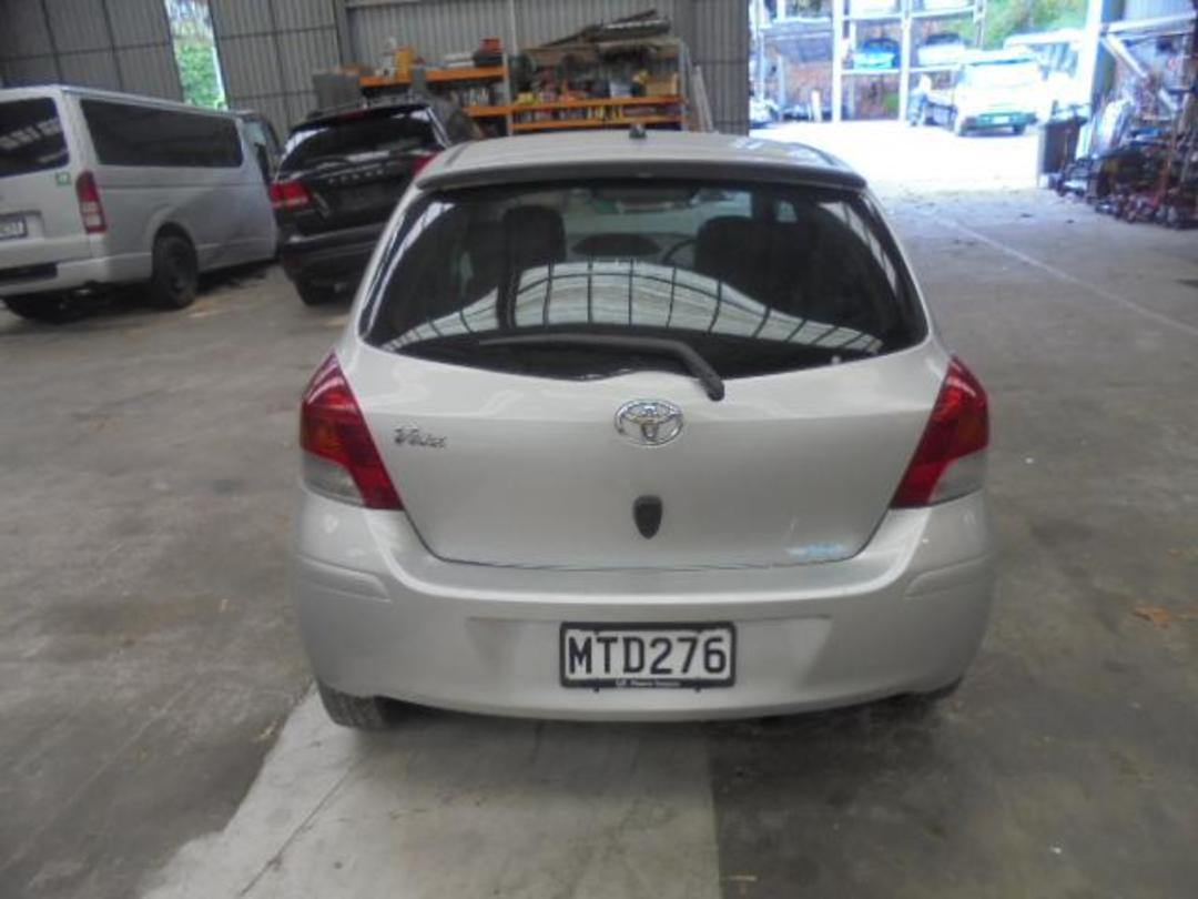 Photo '4' of Toyota Vitz Photo '4' of Toyota Vitz