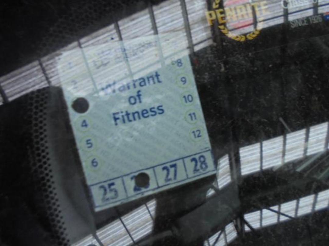 Photo '20' of Toyota Vitz Photo '20' of Toyota Vitz