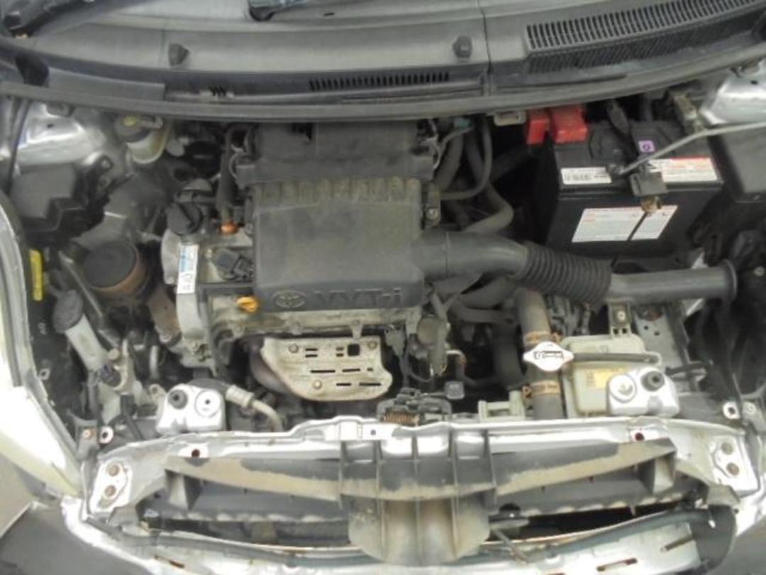 Photo '13' of Toyota Vitz Photo '13' of Toyota Vitz