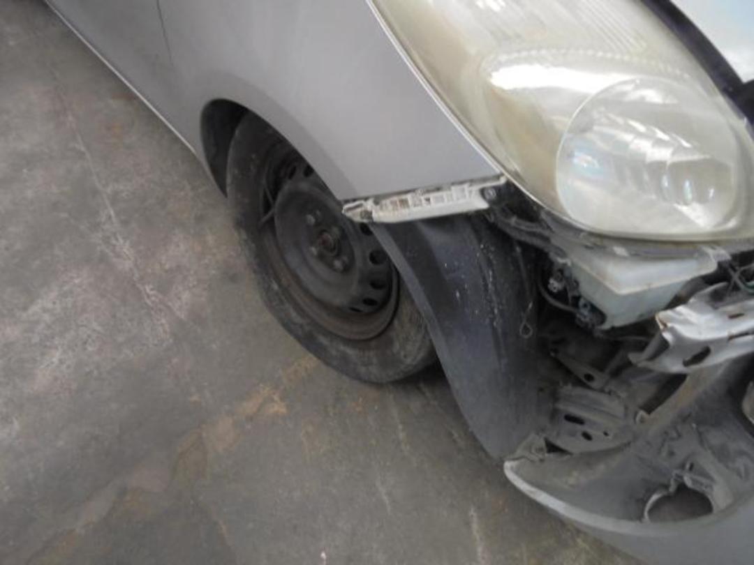 Photo '17' of Toyota Vitz Photo '17' of Toyota Vitz