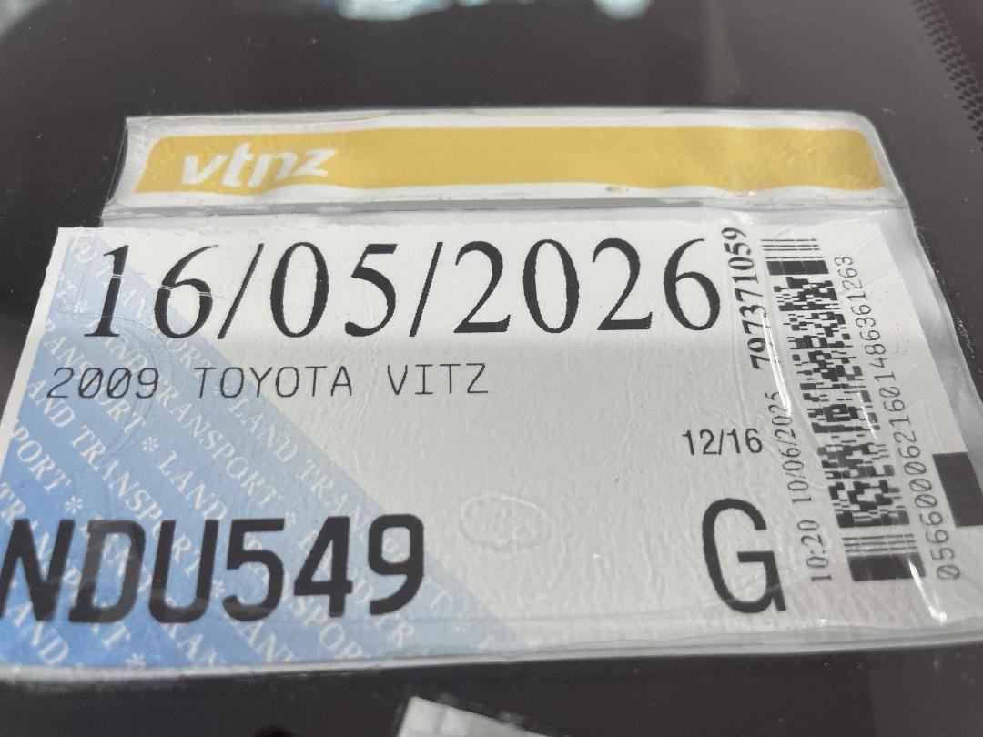 Photo '29' of Toyota Vitz