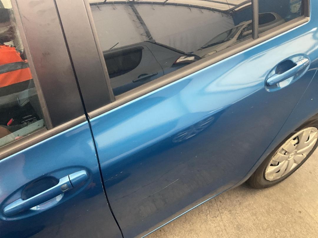 Photo '9' of Toyota Vitz