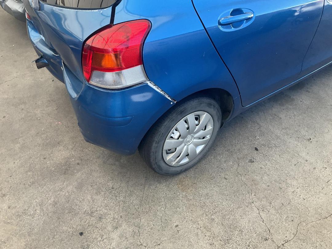 Photo '15' of Toyota Vitz