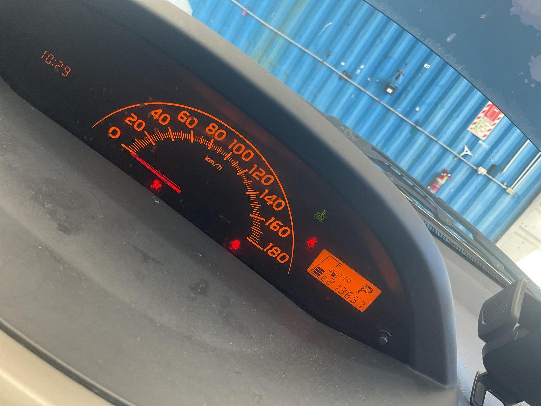 Photo '19' of Toyota Vitz