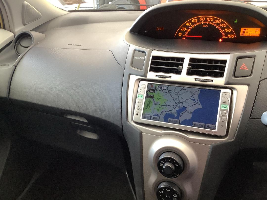 Photo '15' of Toyota Vitz