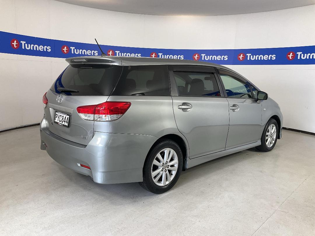 Photo '7' of Toyota Wish